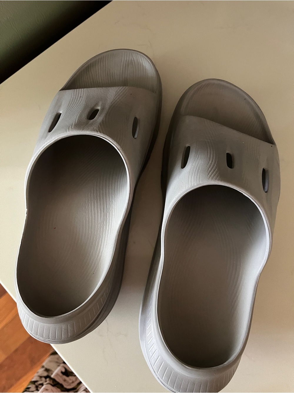 Hoka Women’s Size 9 Slip On Slide Sandals Gray Color